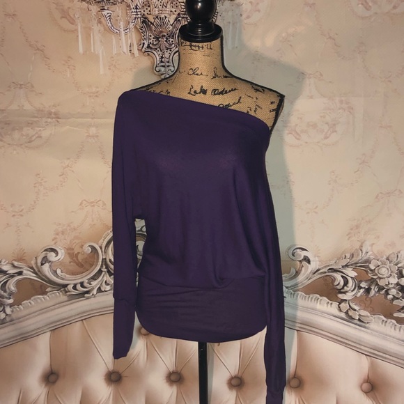 SOLD (M) Purple Off Shoulder Dolman Sleeve Top - Picture 3 of 7